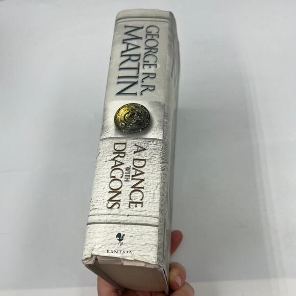 George Martin A Dance With Dragons Hardcover Book HBO Game Of Thrones - Picture 7 of 12